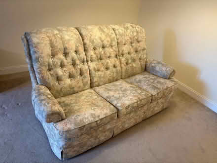 Photo of free Sofa (Knebworth (SG3)) #1