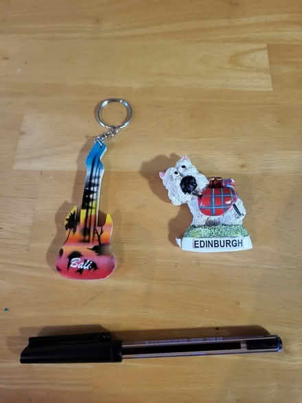 Photo of free Edinburgh magnet & Bali keyring (Ballyclare BT39) #1