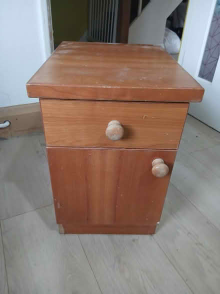Photo of free Small bedside cupboard (SE22) #1