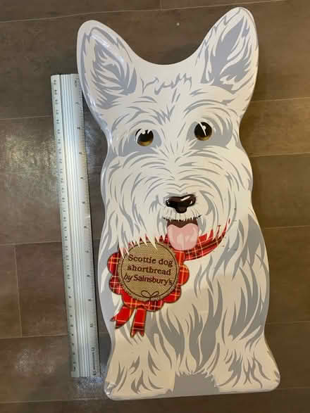 Photo of free Scottie dog biscuit tin (Jennett's Park RG12) #1