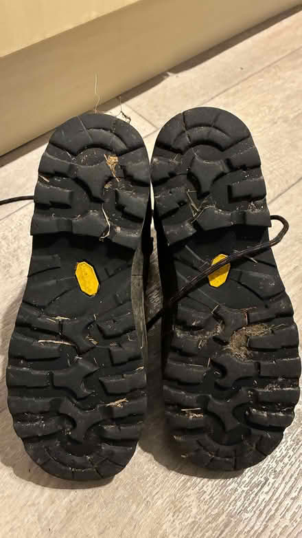 Photo of free Men's Altberg Hiking Boots Size 8 (PL1) #3