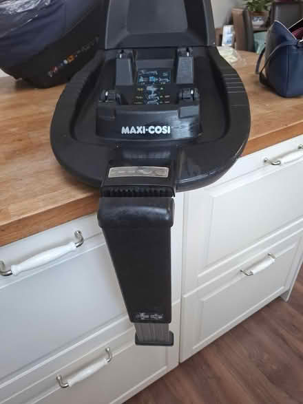 Photo of free Base for Maxi cosi (BA2) #2