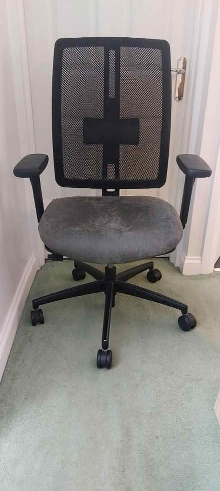 Photo of free Computer chair (SE20) #1