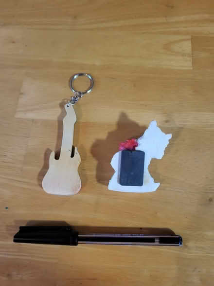 Photo of free Edinburgh magnet & Bali keyring (Ballyclare BT39) #2