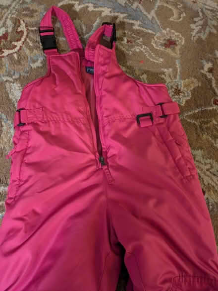 Photo of free Cherokee size 5/6 child snowpants (E. Midtown) #1