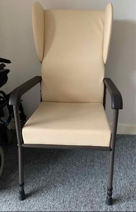 Photo of free High Backed Height Adjustable Chair (Cb23) #1