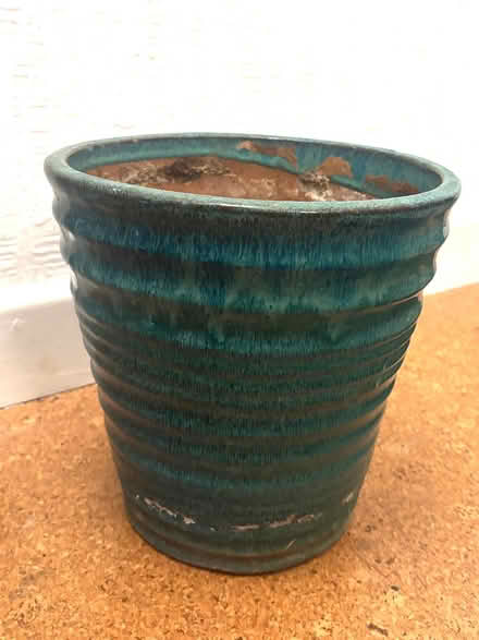 Photo of free Plant Pot (Holland Park W11) #1