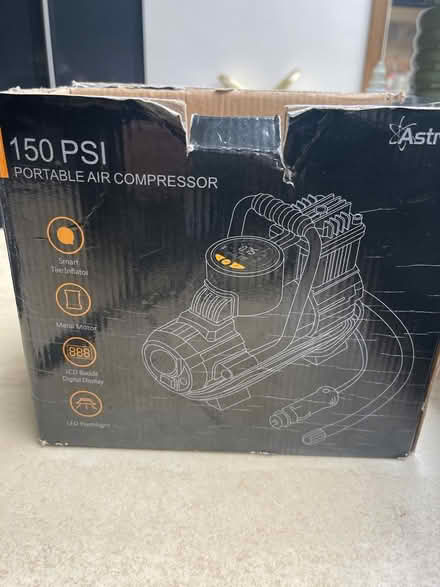 Photo of free Portable Air Compressor/NOT working (Heswall CH60) #2