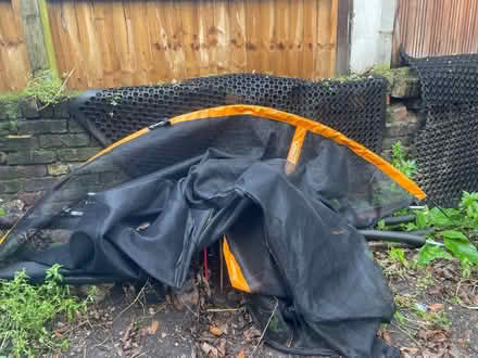 Photo of free 8ft trampoline (islington N1) #1