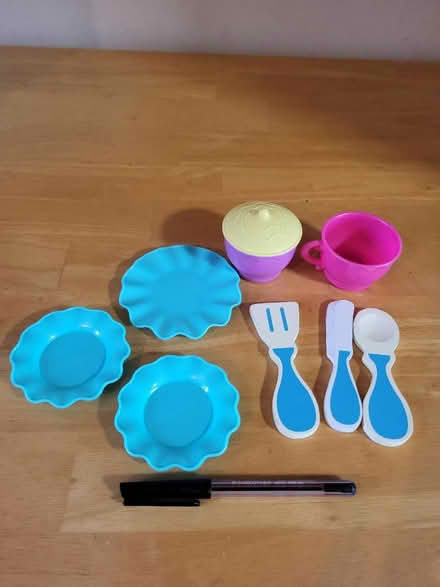 Photo of free Random selection of toy bits (Ballyclare BT39) #2