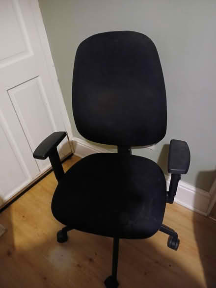 Photo of free Desk chair (Milnthorpe) #1