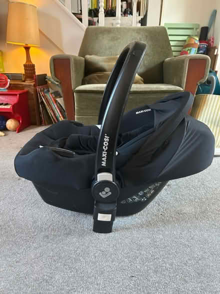 Photo of free Maxi Cosi Car Seat (Watts Lane, Teddington) #2