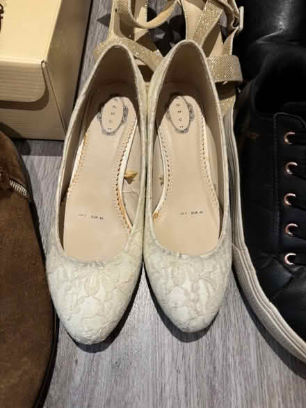 Photo of free Woman shoes UK size 7 (SL9 8EL) #3