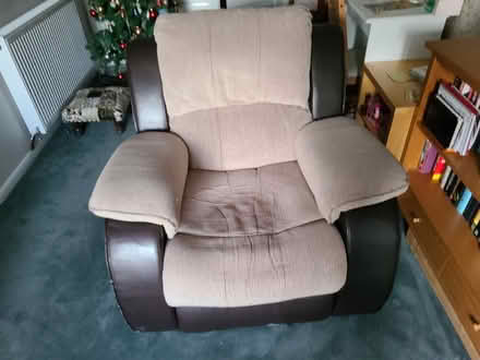 Photo of free Recliner settee and recliner chair (Broadfield OL10) #3