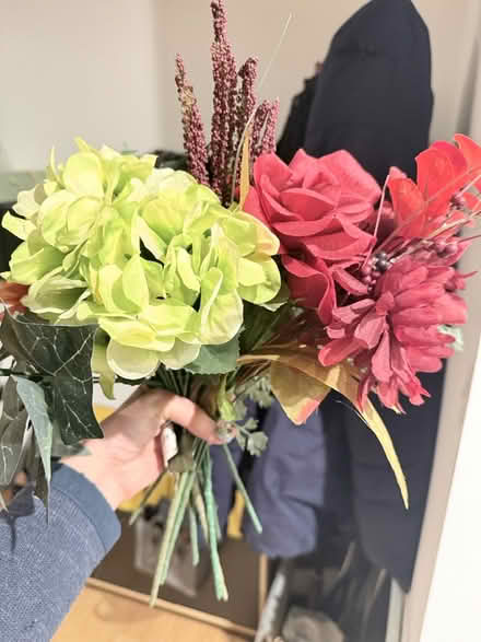 Photo of free One bouquet of Artificial flower (Midtown west) #1