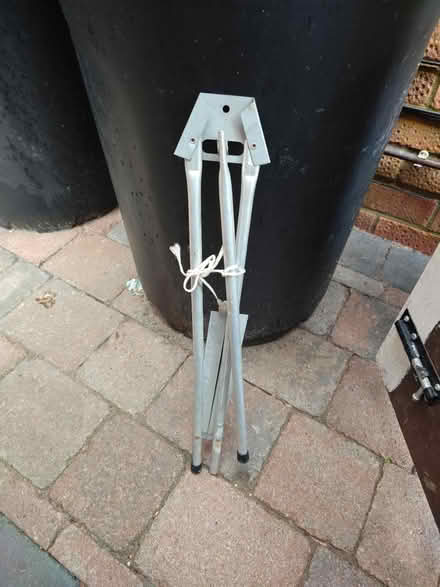 Photo of free Metal easel (Stanway, CO3) #1