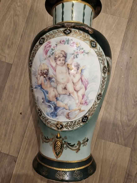 Photo of free Vase (L36) #1