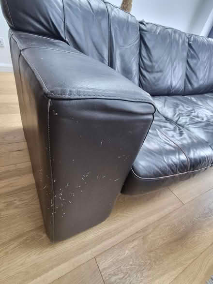 Photo of free Large leather sofa (Cheadle Hulme SK8) #3