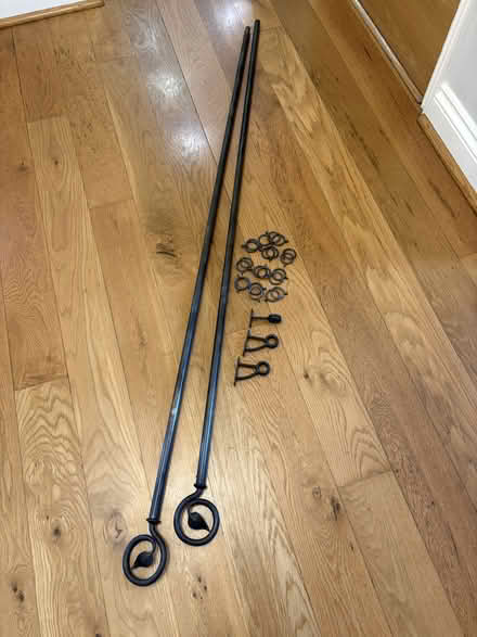 Photo of free wrought-iron curtain pole (Blackgreen Wood AL2) #1