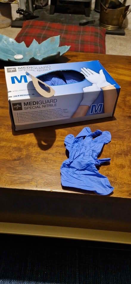 Photo of free Large bag of nitrile surgical gloves and plastic aprons (Walkley S10) #1