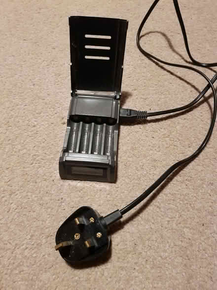 Photo of free Rechargeable Batteries and Charger (North Abingdon, OX14) #4