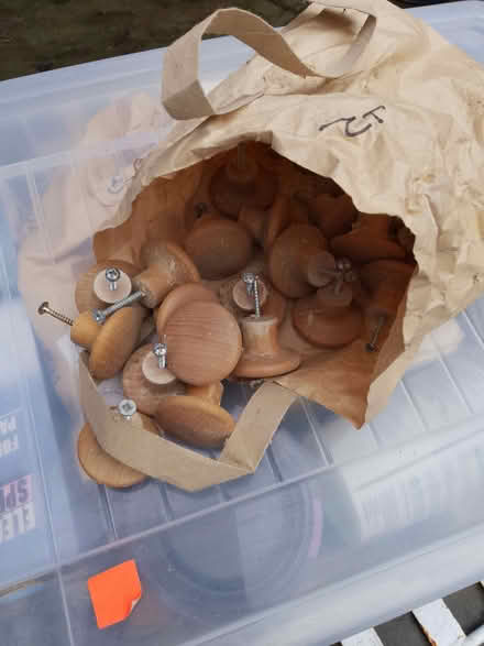 Photo of free Bag of 2 glass and 30 wooden cabinet knobs (Littlehampton BN17) #2