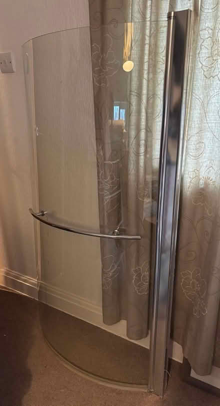 Photo of free Shower bath tub (Cuddington CW8) #3