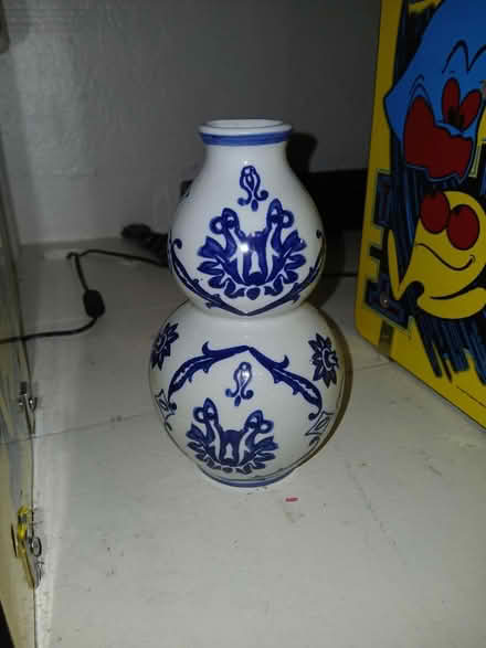 Photo of free Flower vase (Downtown vallejo) #1