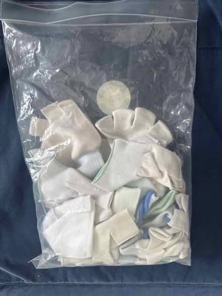 Photo of free Fingerless gloves, thin soft fabric (OX26) #2