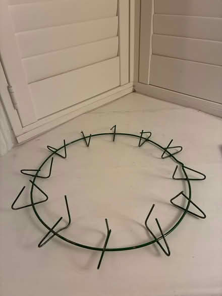 Photo of free Xmas wreath frame (Penylan CF23) #2