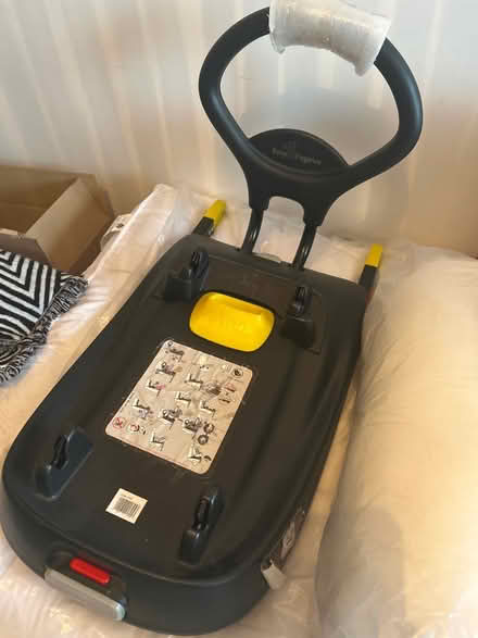 Photo of free Baby car seat (Clondalkin) #3