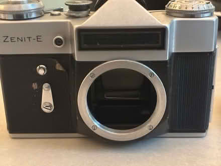 Photo of free Zenit-E 35mm SLR camera 42mm mount (Battle TN33) #2