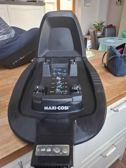 Photo of free Base for Maxi cosi (BA2) #1