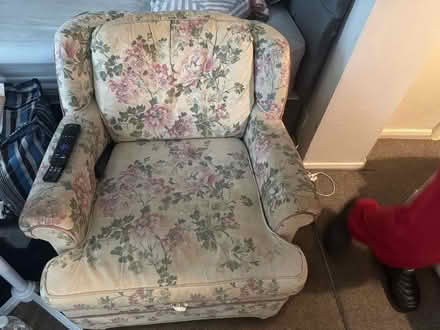 Photo of free Sofa (Sutton SM2 6LR) #2