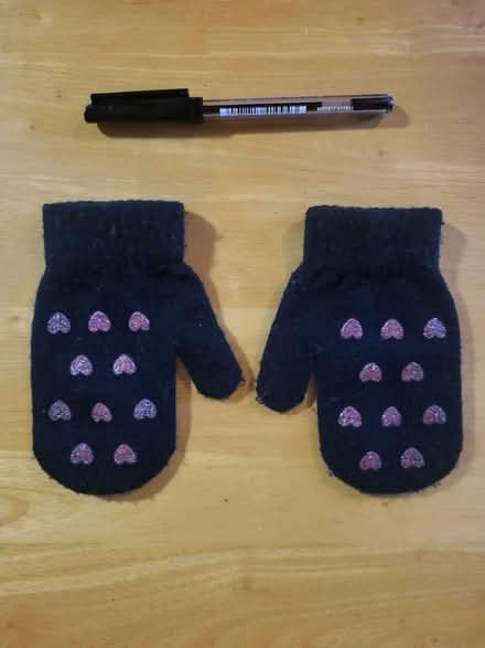 Photo of free Pair of girls gloves (Ballyclare BT39) #1