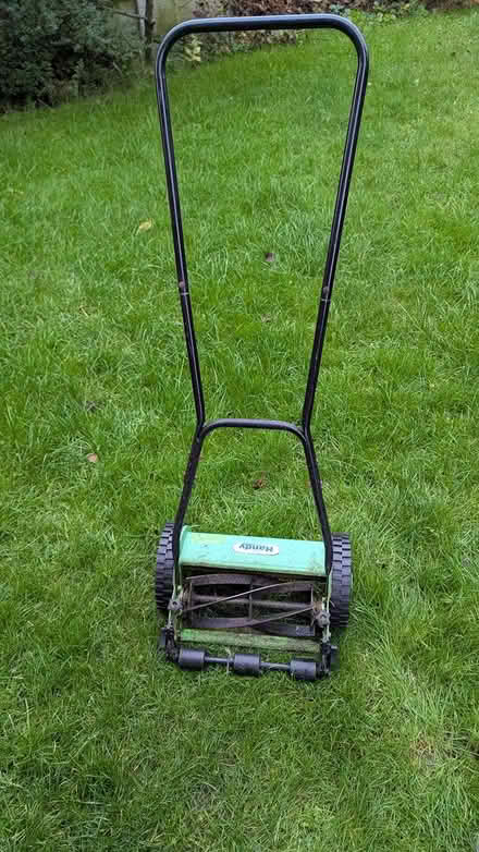 Photo of free Lawnmower (Old Trafford M16) #2