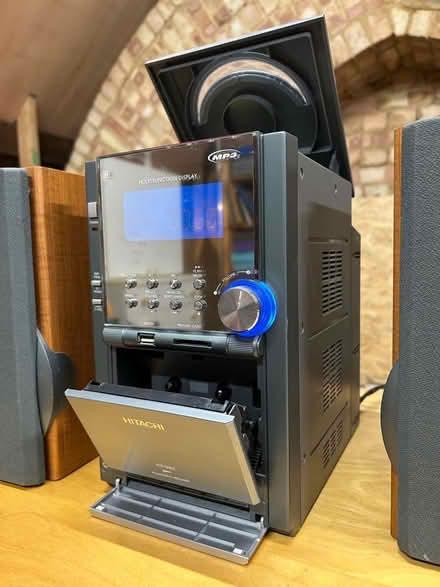 Photo of free HiFi system. (Townsend AL3) #3