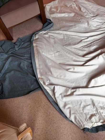 Photo of free Curtain fabric - remnants big enough to make a new pair (Clevedon BS21) #1