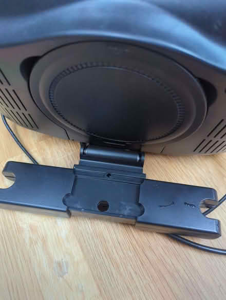 Photo of free In car dvd player (Egham TW20) #3