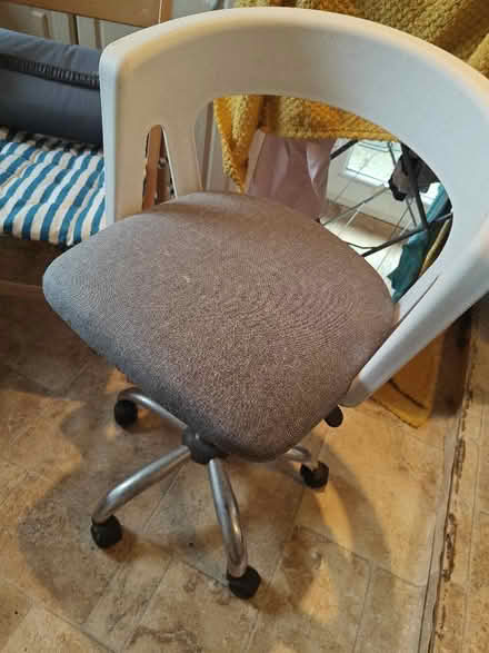 Photo of free Desk chair (Plumstead SE18) #1
