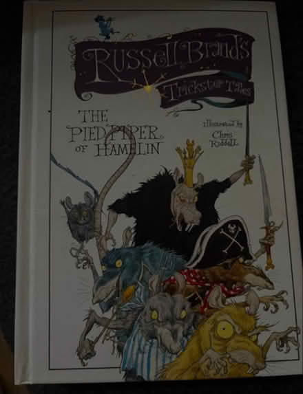 Photo of free Russell brand book (Grays RM17) #1