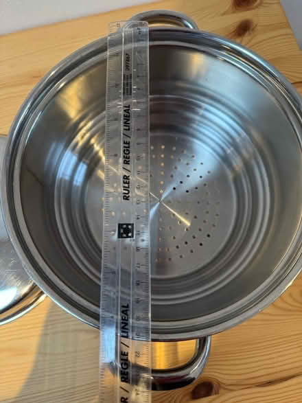 Photo of free Stainless steel steamer & lid (London SE13) #2