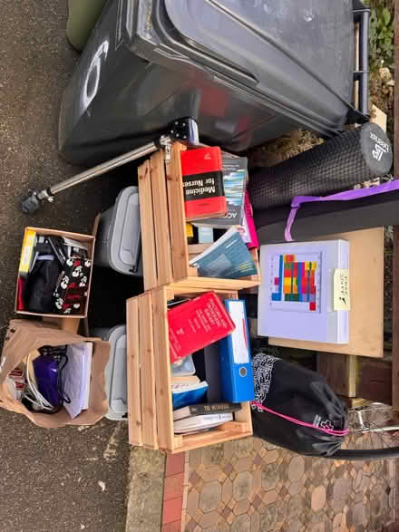 Photo of free Books, electronics, gym, plus (SE13) #1
