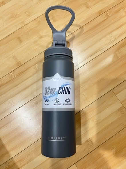 Photo of free 32 oz water bottle NEW (Fair Lawn, NJ) #1