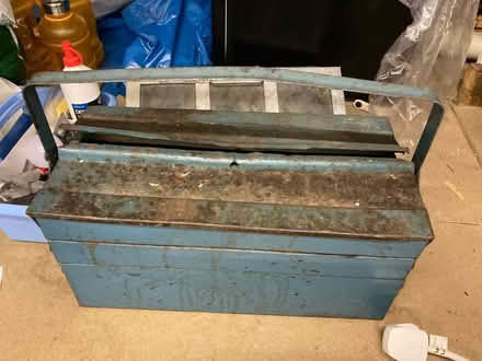 Photo of free Old metal toolbox (N13 Palmers Green) #1