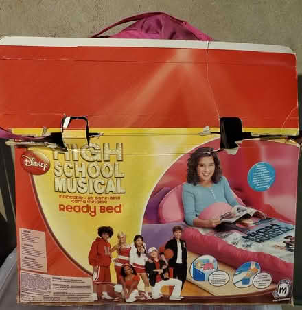 Photo of free Inflatable bed for kid (Near Experimental Farm) #1