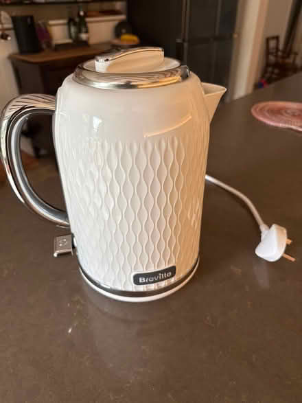 Photo of free Kettle (RH12 4HJ) #1
