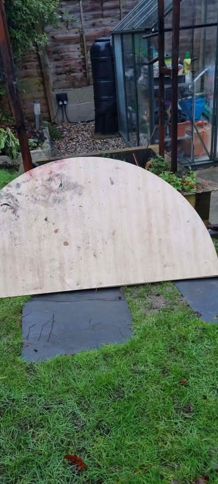 Photo of free half circle table (Ravensbourne BR1) #1