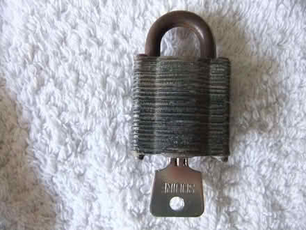 Photo of free Small padlock (Abingdon-on-Thames OX14) #1