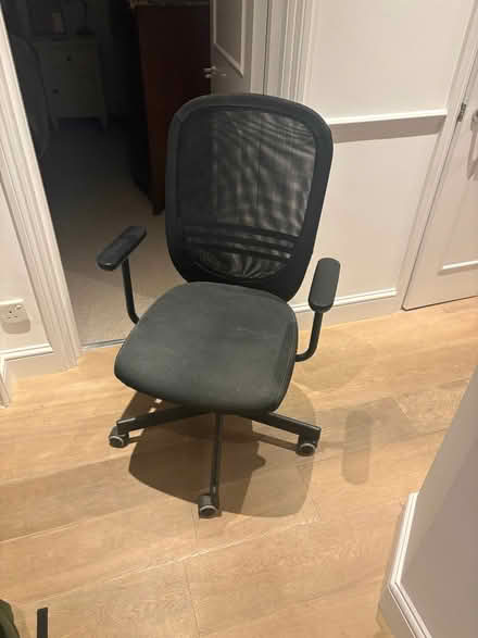 Photo of free Black office chair (Chiswick W4) #1